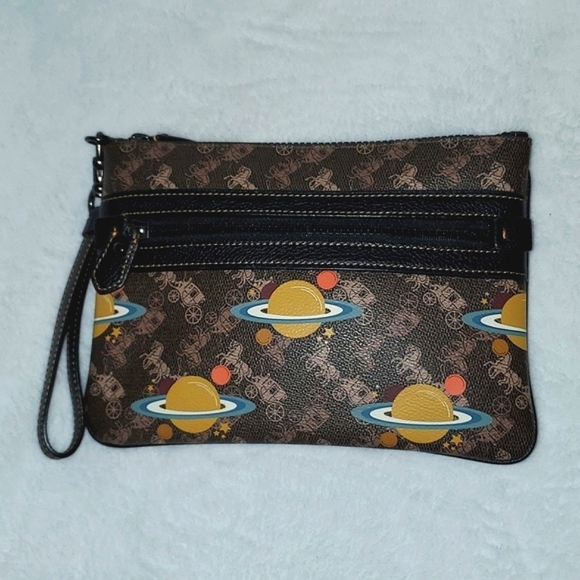 Coach Large Front Zip Wristlet - Picture 16 of 16